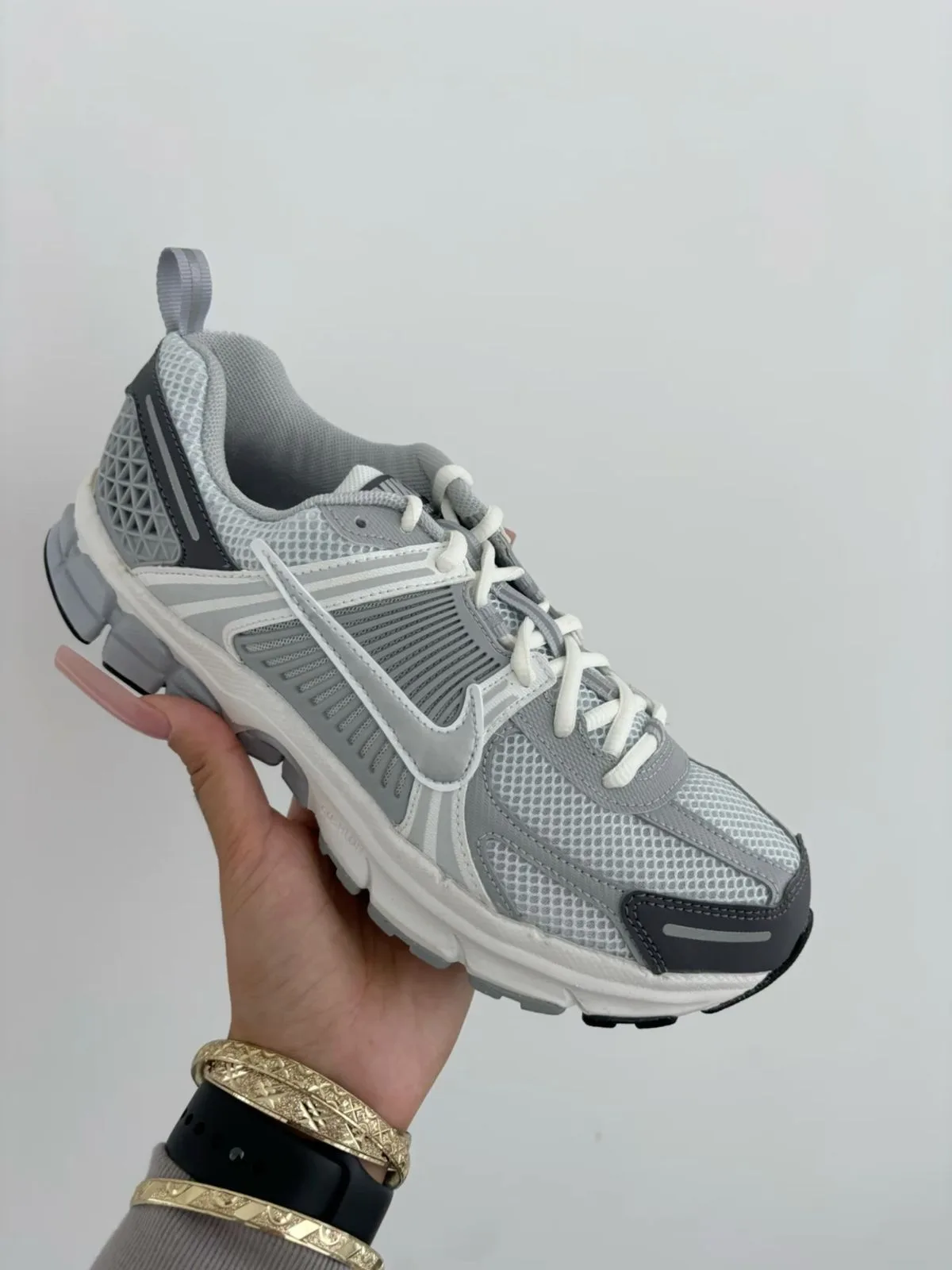 Nike Vomero Grey