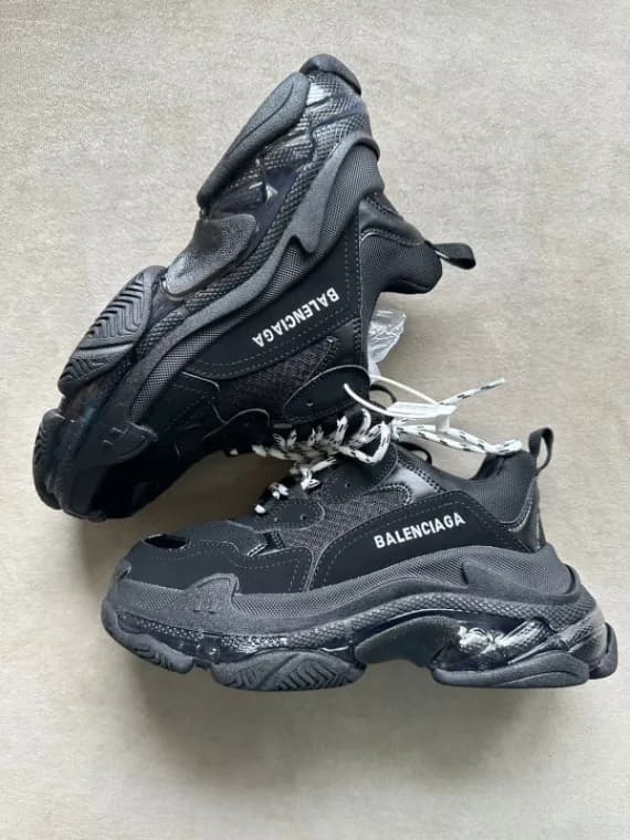 Balenciaga Triple S Black