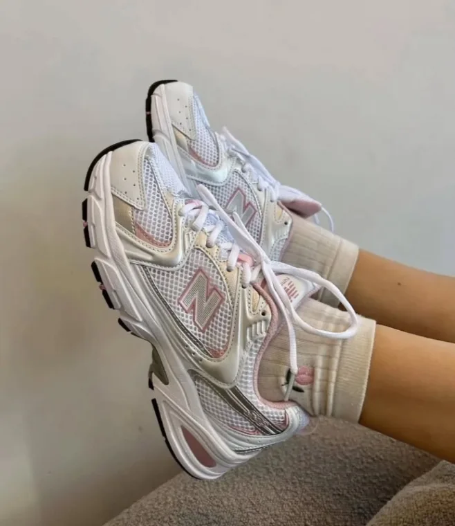 New Balance 530 Pink and White