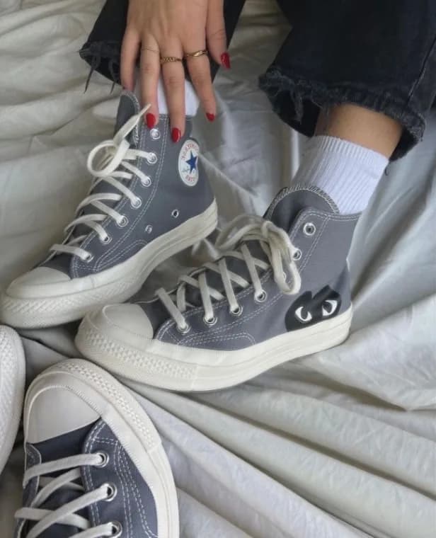 Comme Des Garçon Play Gray