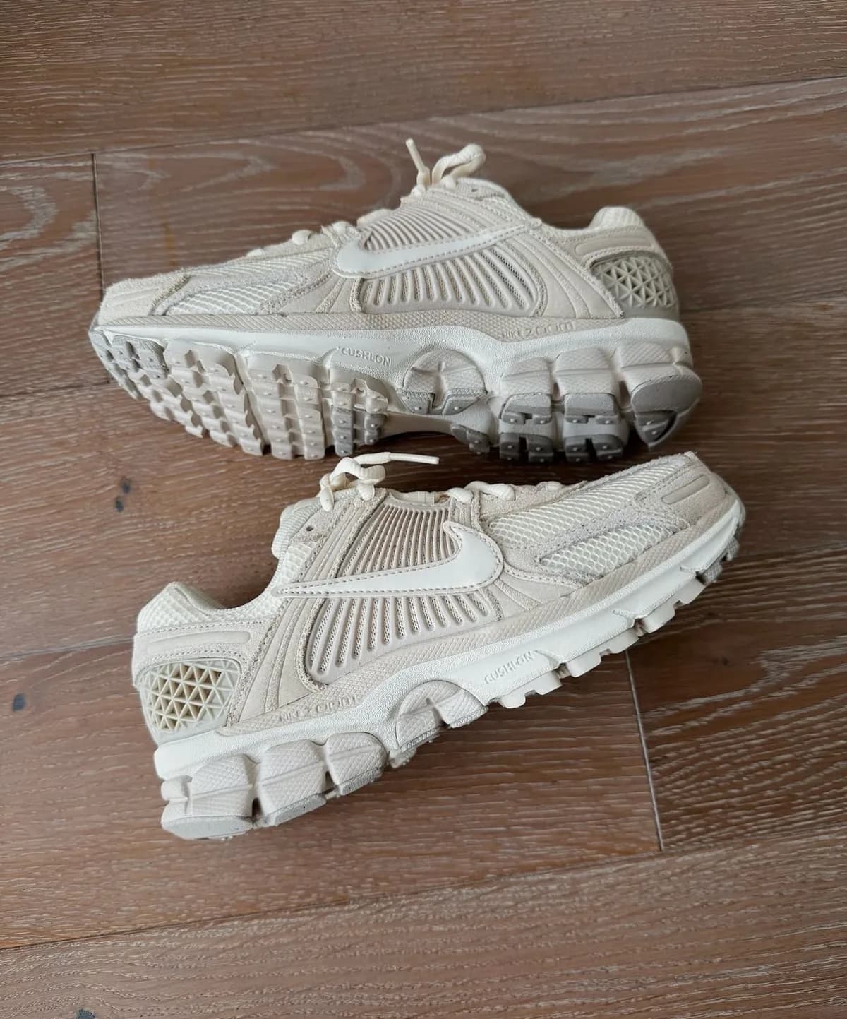 Nike Vomero Beige