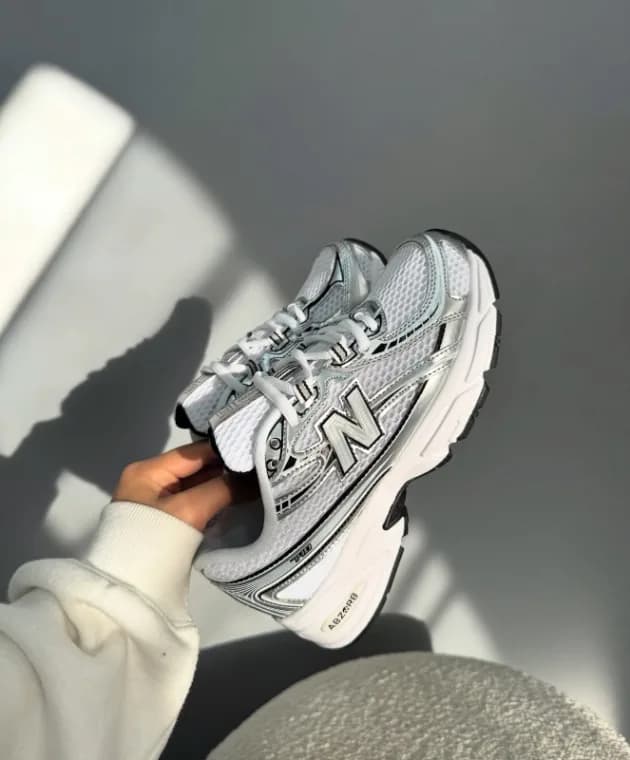 New Balance 740