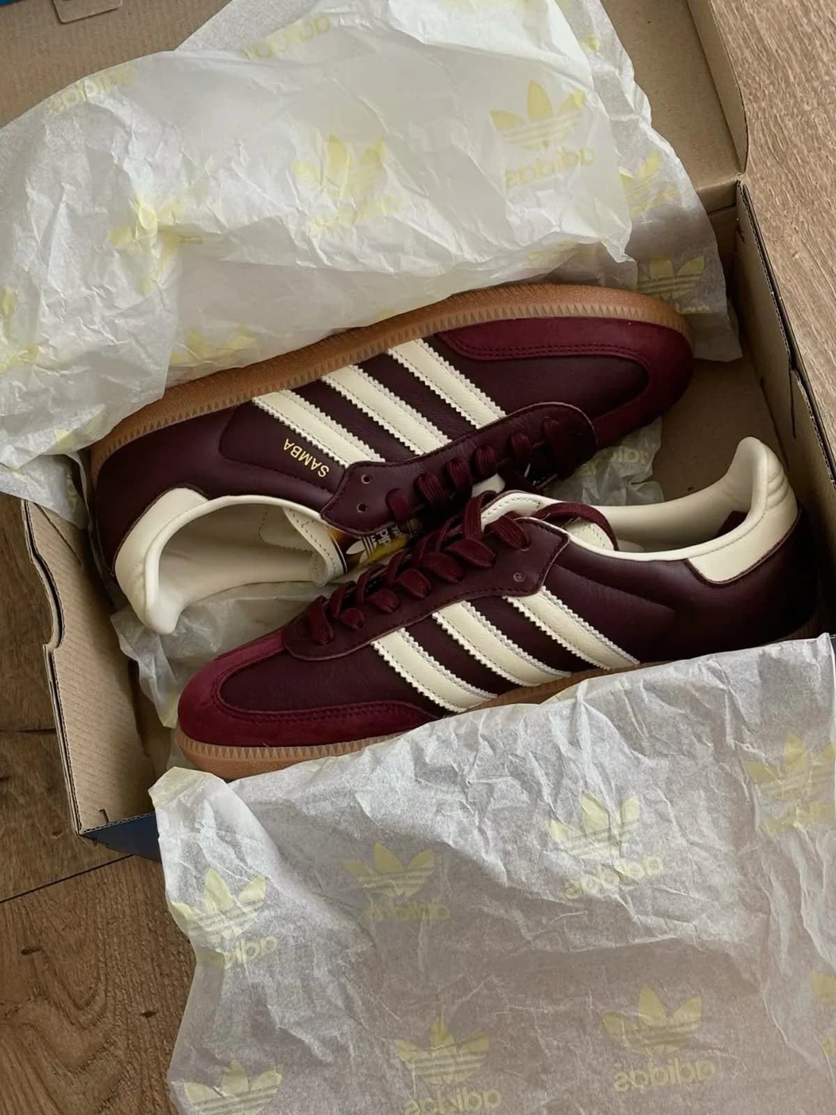 Adidas Samba Redwine