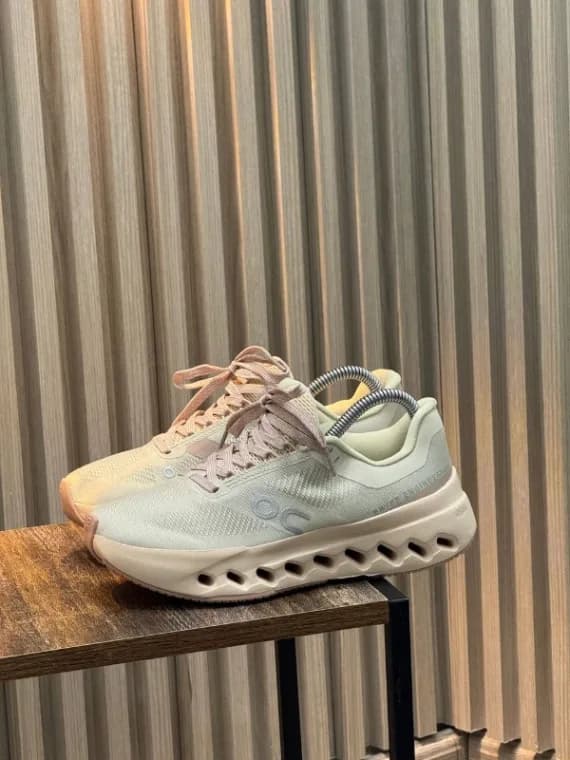 On Cloud Pink